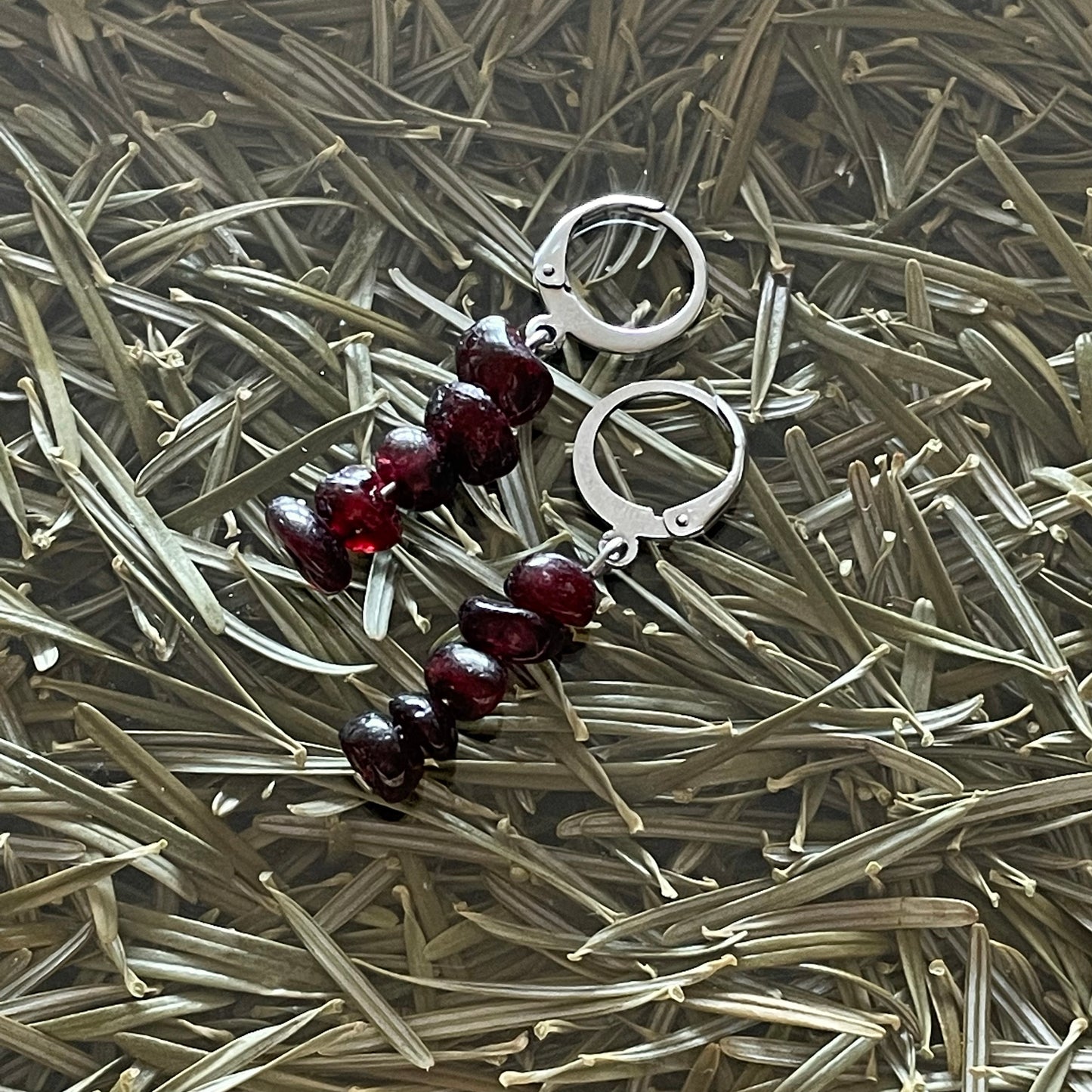 BOUCLES D'OREILLES GRENAT